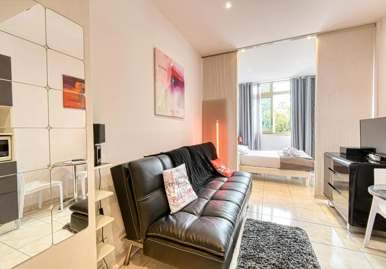 Beautiful Modern Apartment In The Heart Of Κάννες Γαλλία