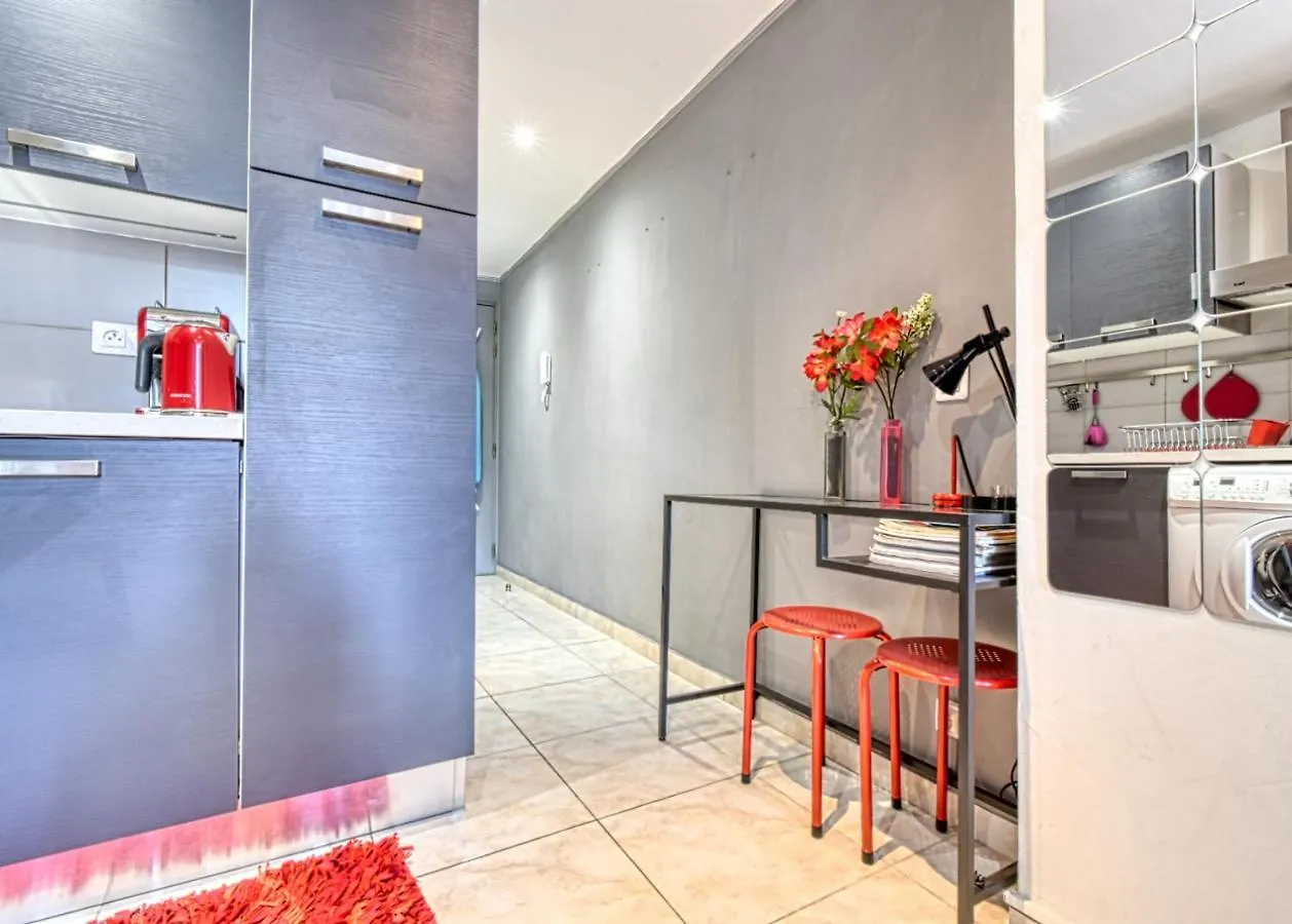 Beautiful Modern Apartment In The Heart Of Κάννες