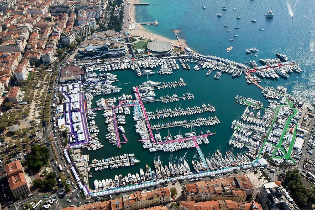 Beautiful Modern Apartment In The Heart Of Cannes