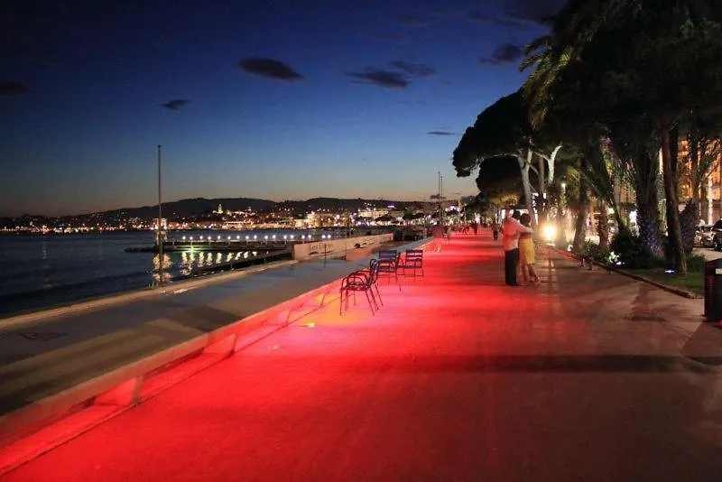 Beautiful Modern Apartment In The Heart Of Cannes France